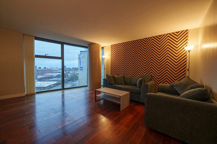 2 Bedroom Flat To Rent In Brook Street, Liverpool, Merseyside, L3