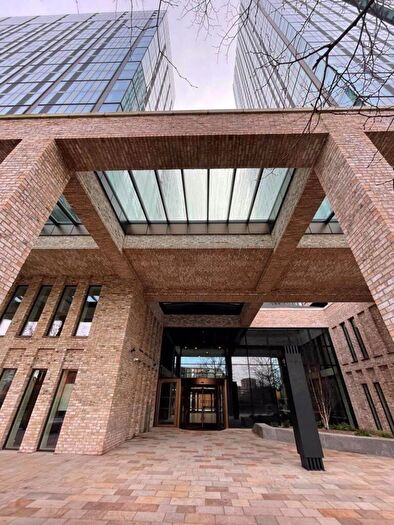 2 Bedroom Apartment To Rent In Elizabeth Tower Manchester, M15