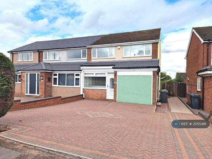 3 Bedroom Semi-Detached House To Rent In Aldridge Road, Streetly, Sutton Coldfield, B74