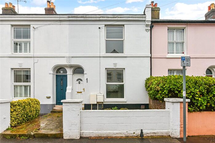 3 Bedroom Terraced House For Sale In Oving Road, Chichester, West Sussex, PO19