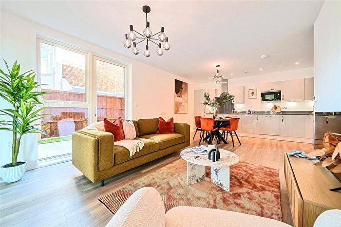 1 Bedroom Apartment For Sale In Hadlow Road, Sidcup, DA14
