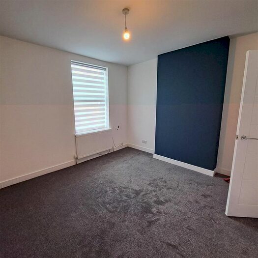 3 Bedroom Property To Rent In Newcastle Avenue, Worksop, S80