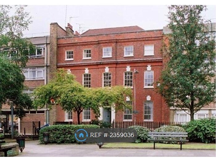 2 Bedroom Flat To Rent In Charles Square, London, N1
