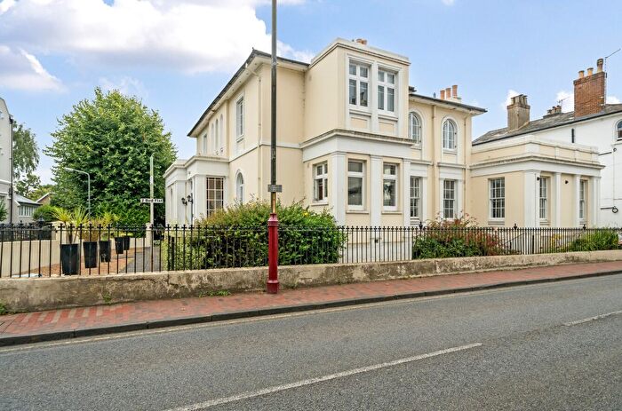 2 Bedroom Flat To Rent In Clarence Road, Tunbridge Wells, TN1