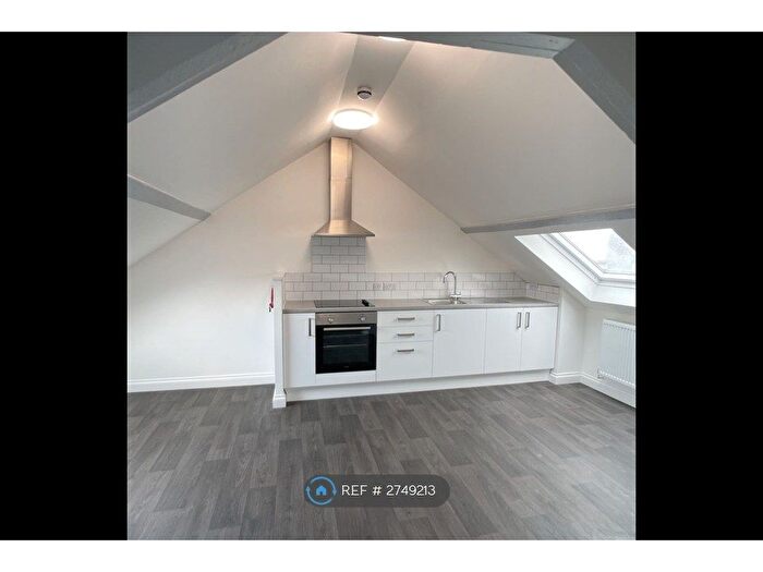 1 Bedroom Flat To Rent In Haddington Road, Plymouth, PL2