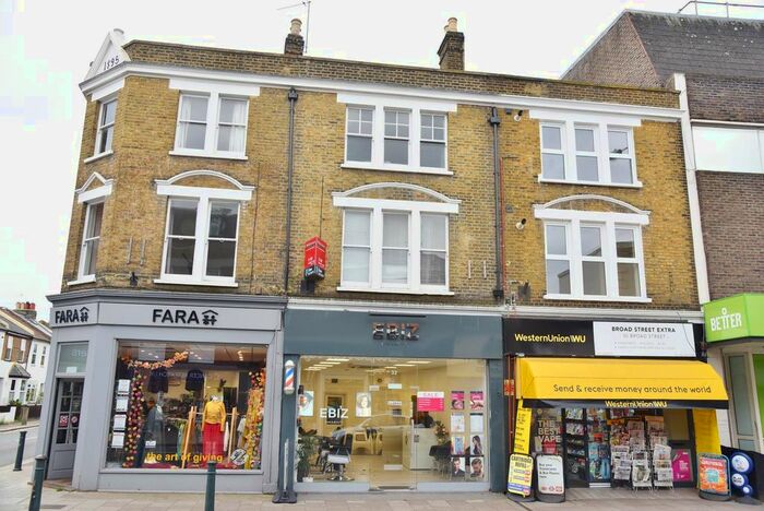 4 Bedroom Flat To Rent In Broad Street, Teddington TW11