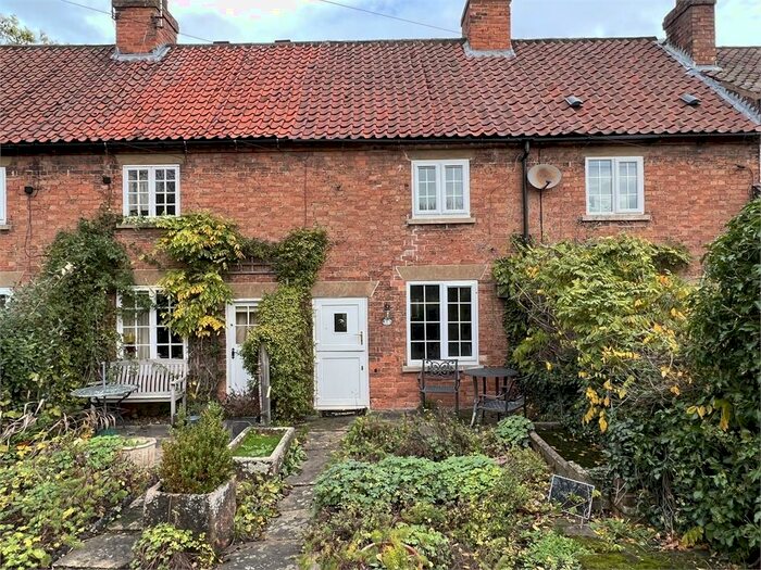 3 Bedroom Cottage To Rent In The Vineries, Kirklington Rd, Southwell, Nottinghamshire., NG25