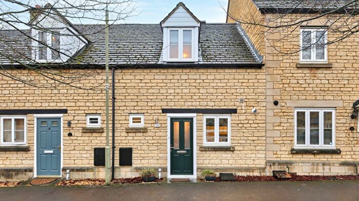 2 Bedroom Terraced House For Sale In Bluebell Way, Carterton, OX18