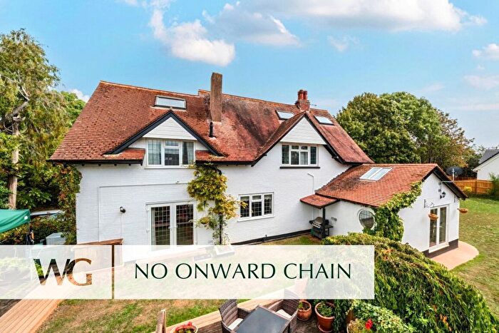4 Bedroom Detached House For Sale In Exton, Devon, EX3