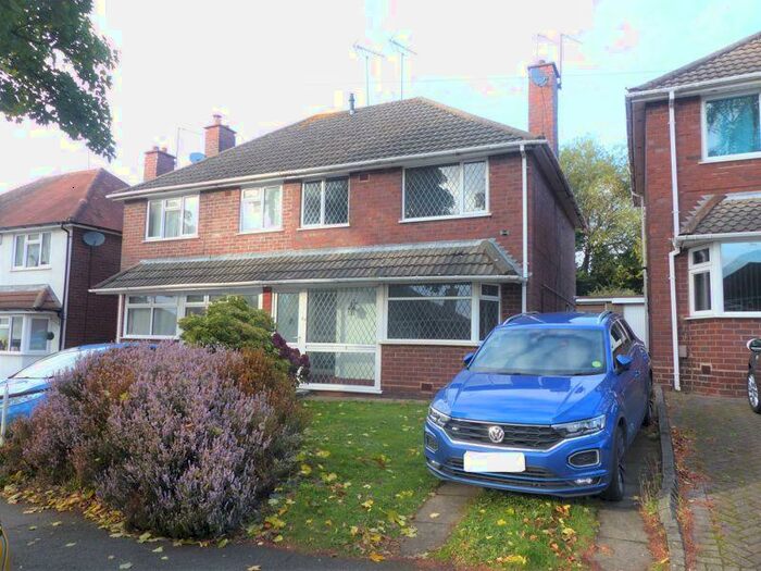 3 Bedroom Semi Detached House For Sale In Pomeroy Road, Great Barr