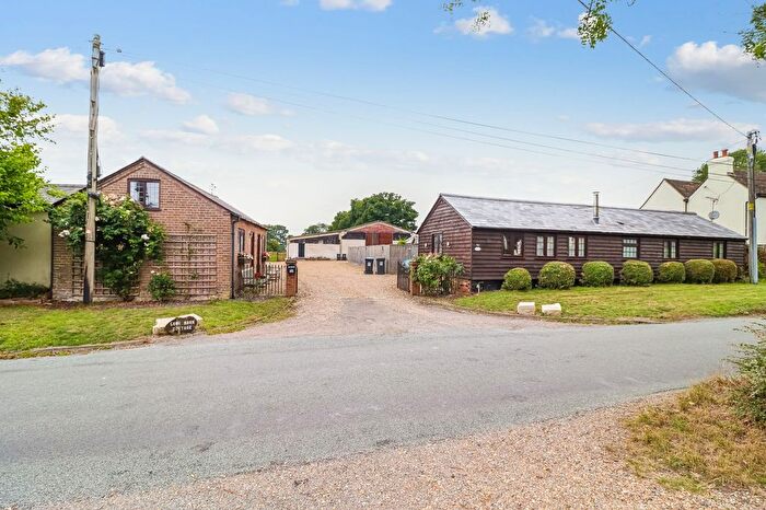 6 Bedroom Barn Conversion For Sale In Water Lane, Bovingdon, HP3
