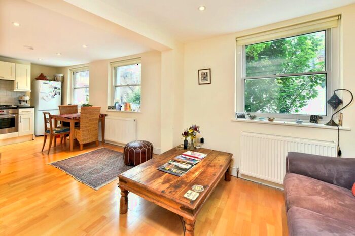 1 Bedroom Apartment To Rent In Cross Street, Islington, London, N1