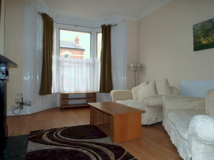 2 Bedroom Apartment To Rent In Bournbrook Road, Selly Oak, Birmingham, B29