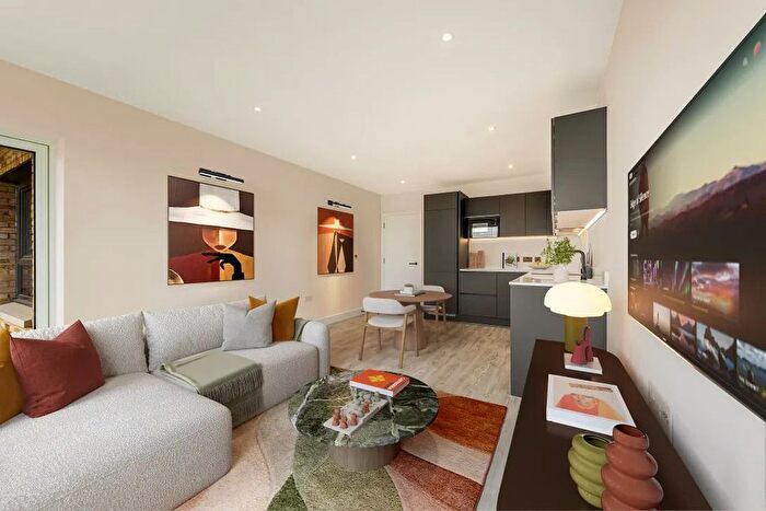 1 Bedroom Flat For Sale In Marram House, North Gate Park, N15