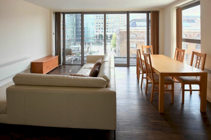 2 Bedroom Flat To Rent In Horizon Building, Hertsmere Road, Canary Wharf, London, E14