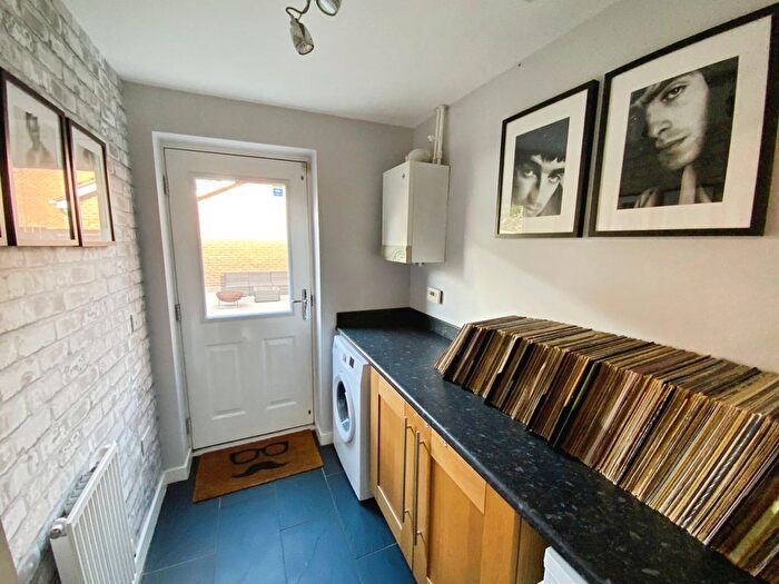 3 Bedroom Terraced House For Sale In Dovestone Way, Kingswood, Hull, HU7