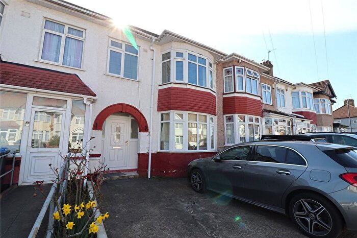 3 Bedroom Terraced House To Rent In Fairway Avenue, London, NW9