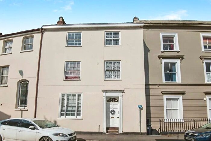 1 Bedroom Apartment To Rent In St Peter Street, Tiverton, EX16
