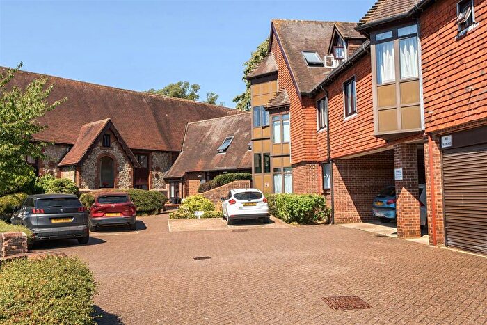 1 Bedroom Retirement Property For Sale In St Peters Court, Petersfield, Hampshire, GU32