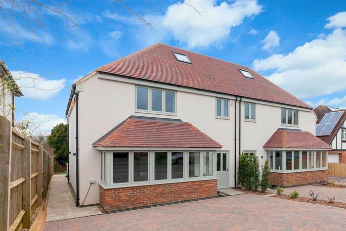 4 Bedroom Semi-Detached House For Sale In Norreys Road, Cumnor, Oxford, OX2