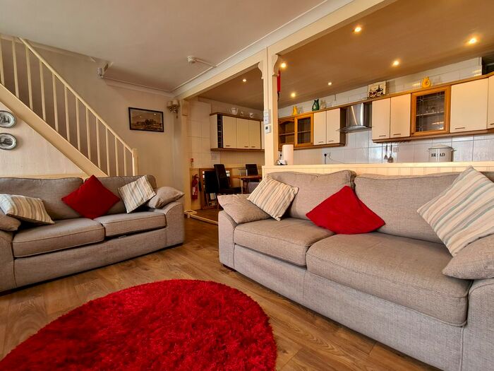 4 Bedroom Terraced House To Rent In Victoria Road, Dartmouth, TQ6