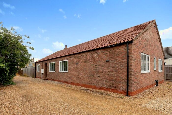 4 Bedroom Bungalow To Rent In Wisbech Road, March, PE15