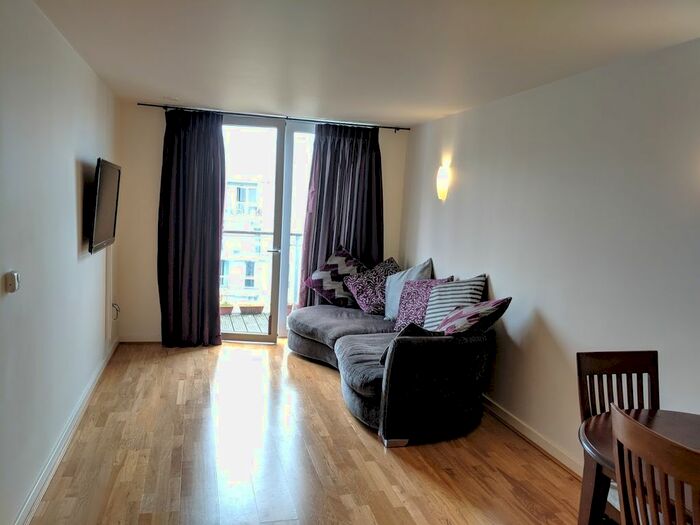 2 Bedroom Flat To Rent In Empire Way, Wembley, HA9