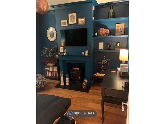 1 Bedroom Flat To Rent In Wimbledon, London, SW19