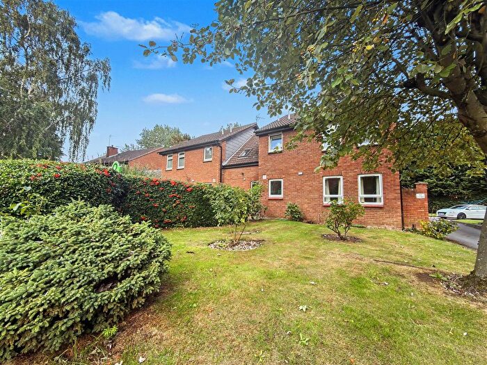 1 Bedroom Maisonette For Sale In Quaker Lane, Darlington, DL1