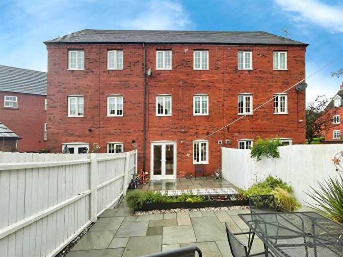 4 Bedroom Town House For Sale In Joules Drive, Stone, Staffs, ST15