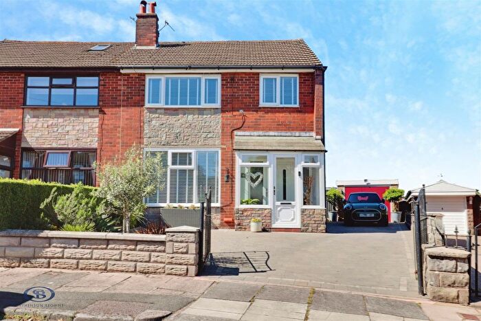 3 Bedroom Semi-Detached House For Sale In Thanet Grove, Stoke-On-Trent, ST3
