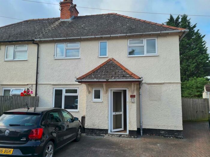 6 Bedroom Semi-Detached House To Rent In Morris Crescent, Oxford, OX4