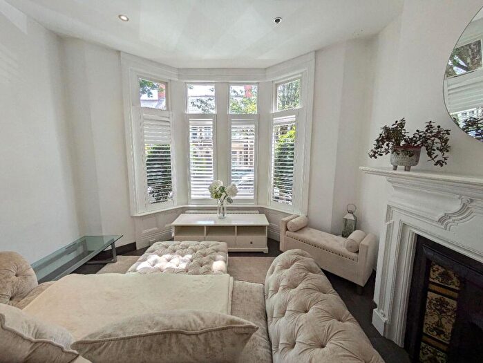 1 Bedroom Apartment To Rent In Morlais Street, Roath Park, Cardiff, CF23