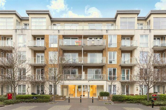 2 Bedroom Flat To Rent In Aura House, Melliss Avenue, Richmond, Surrey, TW9