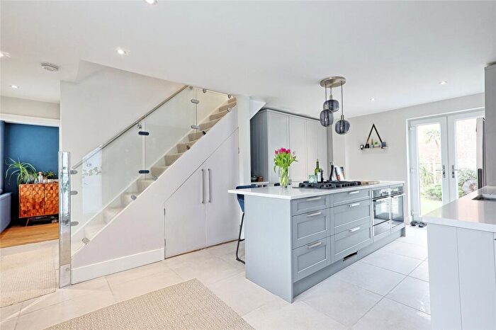 4 Bedroom Detached House For Sale In Barton Close, South Woodham Ferrers, Chelmsford, Essex, CM3