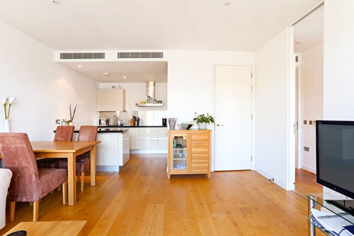 1 Bedroom Flat To Rent In Hepworth Court, Gatliff Road, London, SW1W