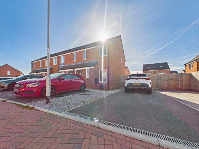 2 Bedroom End Of Terrace House For Sale In Hector Drive, Stanground South, PE2