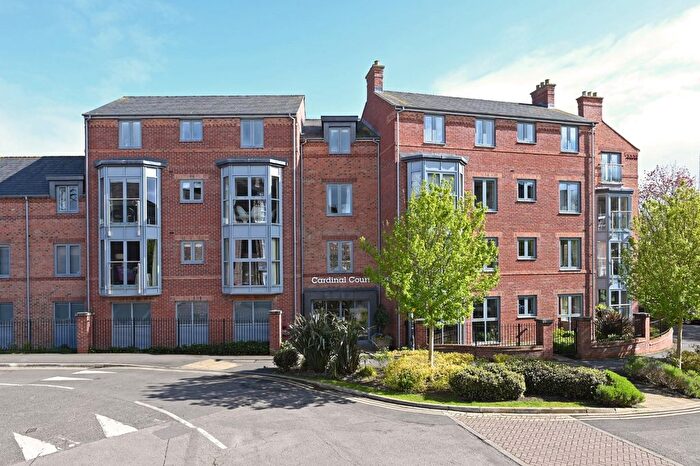 2 Bedroom Flat For Sale In Cardinal Court, Bishophill, York, YO1