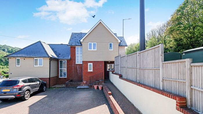 3 Bedroom Semi-detached House For Sale In Rugby Road, Maxton, Dover, CT17