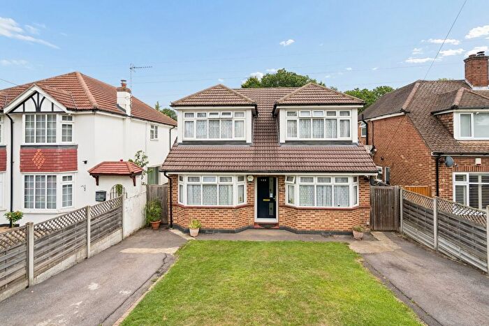 5 Bedroom Detached House For Sale In Brookdene Avenue, Watford, WD19