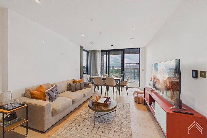 2 Bedroom Flat To Rent In Camley Street, Kings Cross, N1C