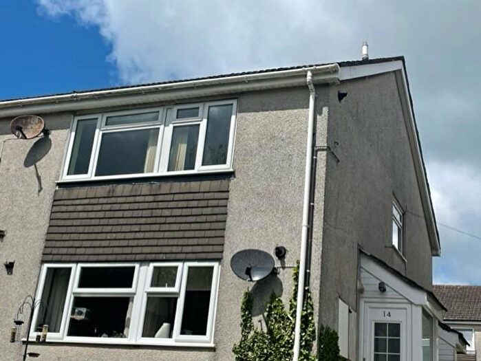 2 Bedroom Apartment To Rent In Woodbine Close, Pembroke, SA71