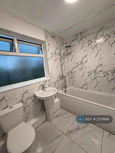 3 Bedroom Terraced House To Rent In Kempsell Walk, Liverpool, L26