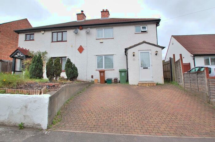 3 Bedroom Semi-Detached House To Rent In Sandy Lane South, Wallington, Surrey, SM6