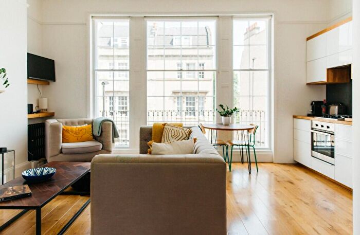 1 Bedroom Apartment For Sale In Central Bath - Bathwick Street, BA2