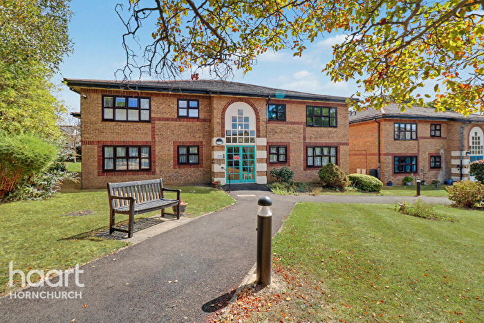 1 Bedroom Retirement Property For Sale In Abbs Cross Gardens, Hornchurch, RM12
