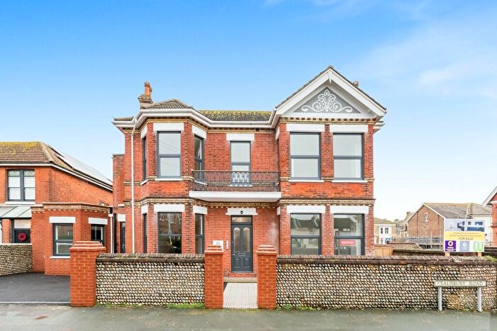 1 Bedroom Flat To Rent In Shelley Road, Worthing, BN11