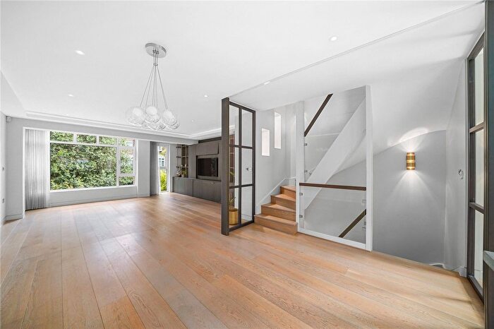 4 Bedroom Terraced House To Rent In Woodsford Square, Kensington, W14