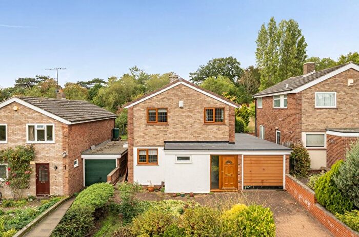 3 Bedroom Detached House For Sale In Mallard Hill, Bedford, MK41