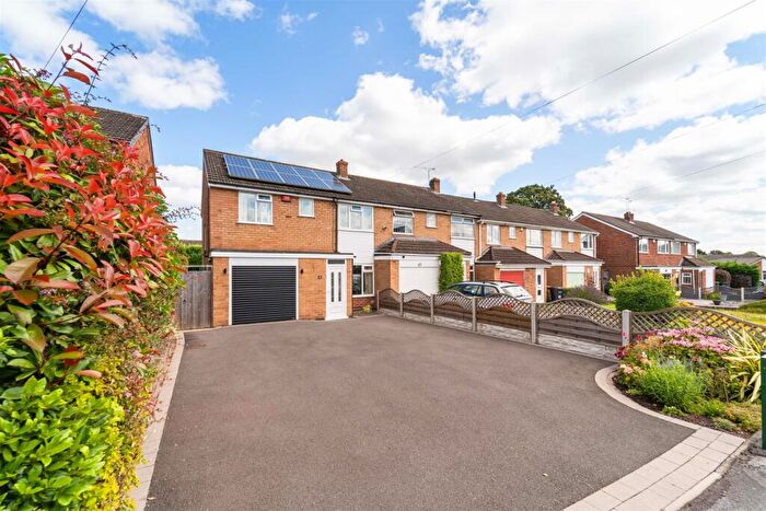3 Bedroom End Of Terrace House For Sale In Mollington Crescent, Shirley, Solihull, B90